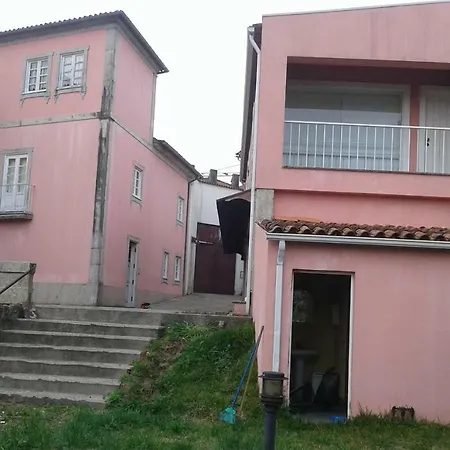 Casa Dos Confrades Farmház *