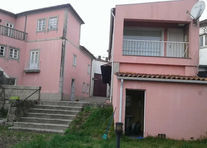 Casa Dos Confrades Farmház *